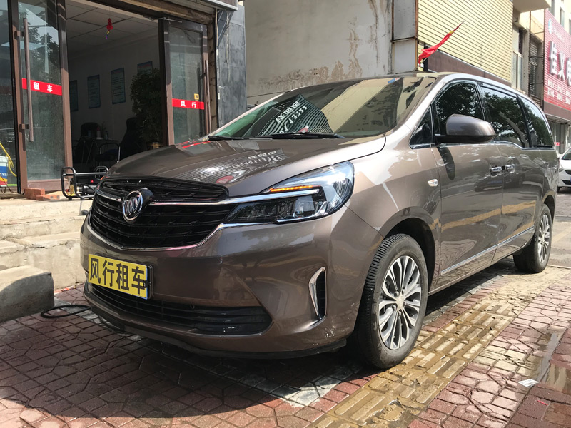 沈陽(yáng)租車一臺(tái)別克GL8商務(wù)車7座 300-700元